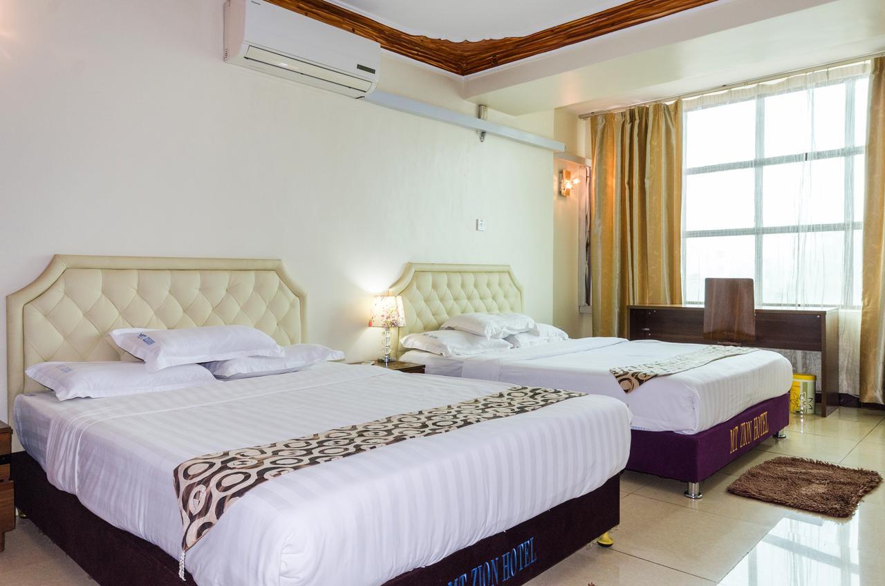 Mt. Zion Hotel Kampala Bagian luar foto