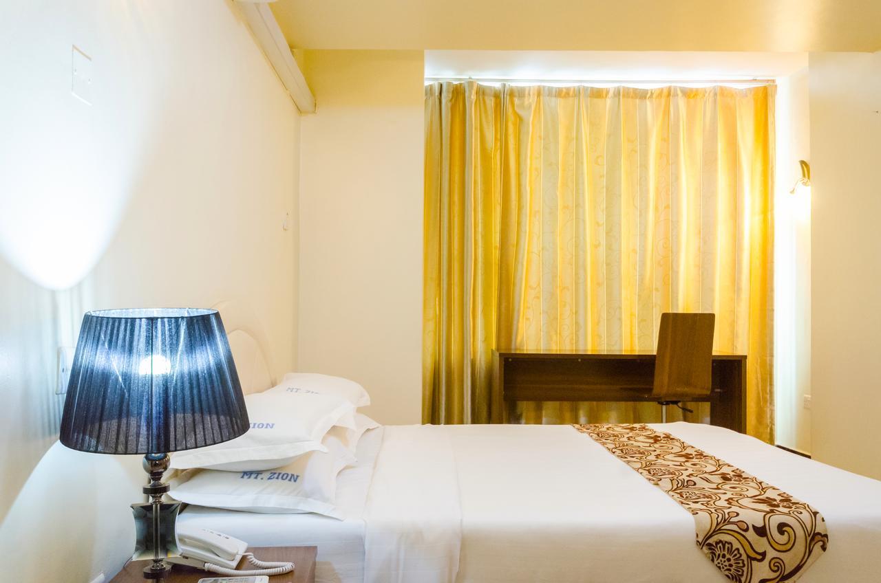 Mt. Zion Hotel Kampala Bagian luar foto