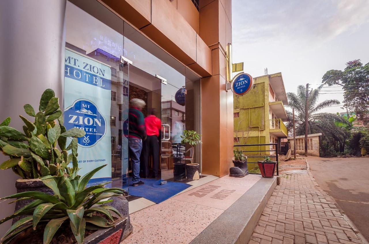 Mt. Zion Hotel Kampala Bagian luar foto